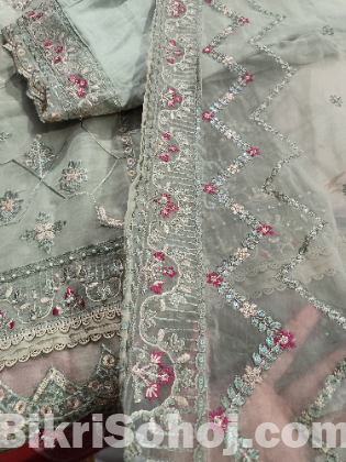 পাকিস্তানি অরগানযা থ্রিপিস